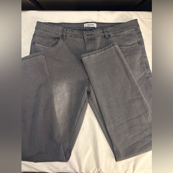 Kenneth Cole Reaction Gray Jeans - Picture 4 of 5